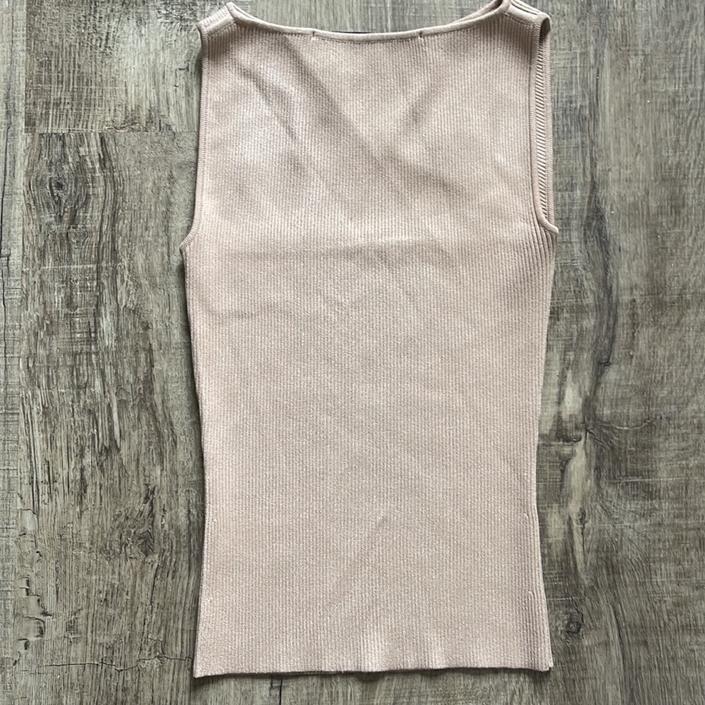 Gauge81 Tajo cutout top in neutral - Picture 8 of 10